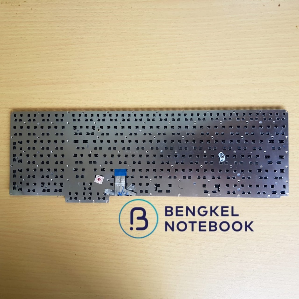 Keyboard Fujitsu Lifebook AH756 AH766 AH757 AH566 AH557 AH575 AH556 CP698973-01 2B-CA801F300