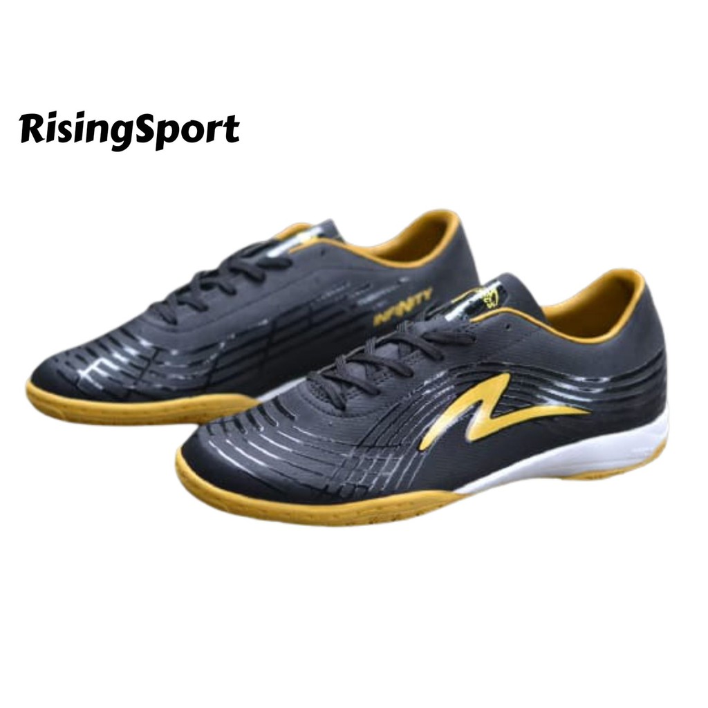 SEPATU FUTSAL SPECS ACCELERATOR INFINITY 19 IN Black/Gold