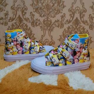  SEPATU  CONVERSE  ANAK KARAKTER  MINION Shopee Indonesia