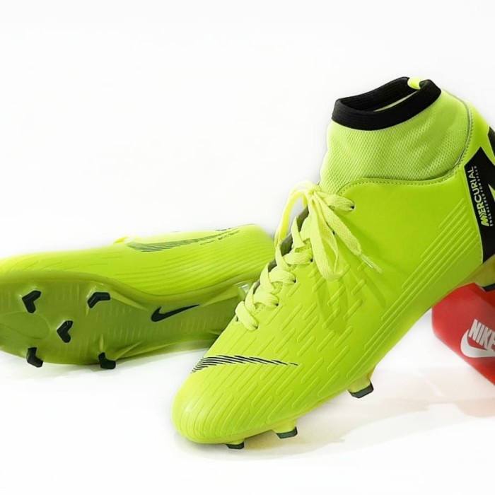 uehur01 Sepatu Sepak Bola Nike Terbaru 2020 Harga Murah Warna Silver Abu Ortus - Silvergrey, 38