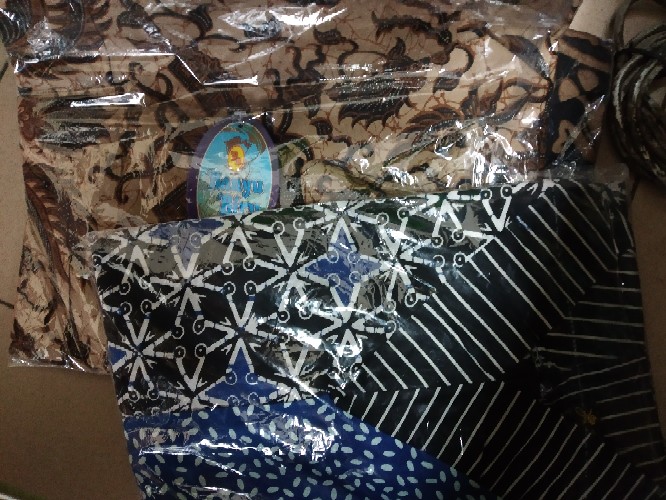 Tunik Danika Tunic Batik Cantik Seragam Kantor Kerja Warna Bagus Muslim Katun Keren Lucu Modis Halus