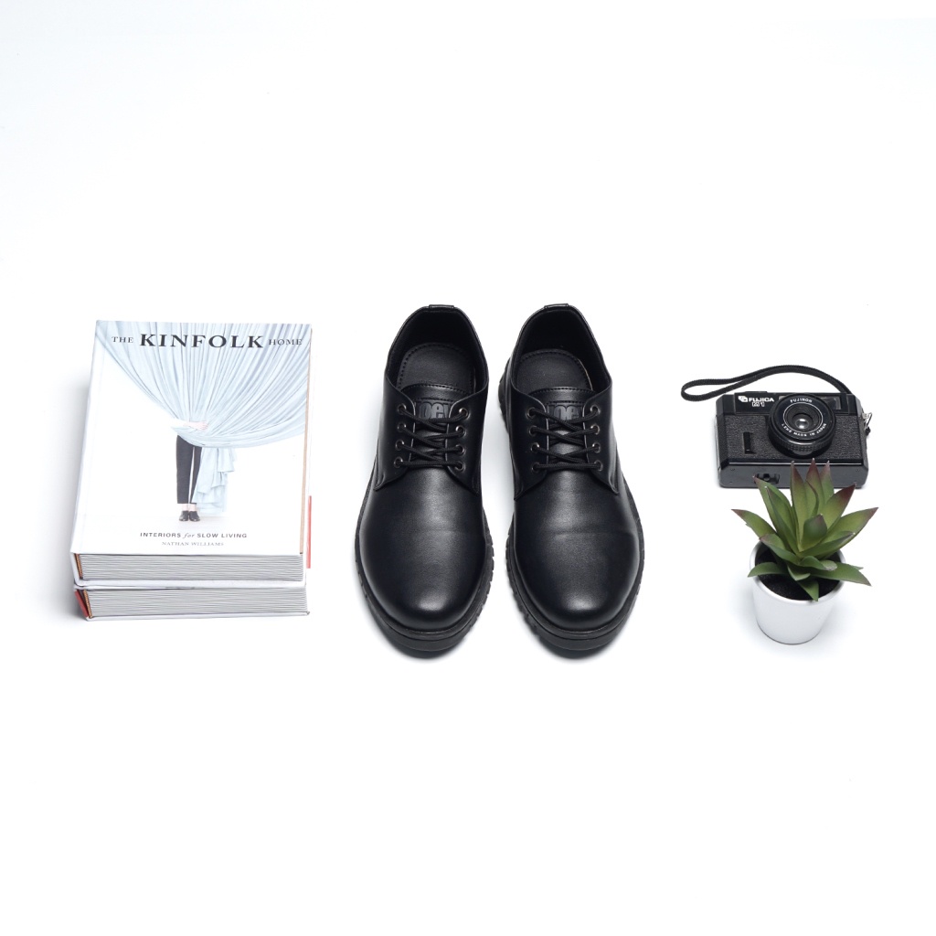 REIC BLACK ORIGINAL x JOEY Sepatu Formal Full Hitam Tali Pria Pantofel Kerja Kantor Dinas Resmi Guru Kantoran Wisuda Kuliah Pesta Pernikahan Kondangan Nikah Undangan Wedding Modern Oxford Casual Derby Semi Kulit Premium JYF Footwear Keren Terbaru Branded