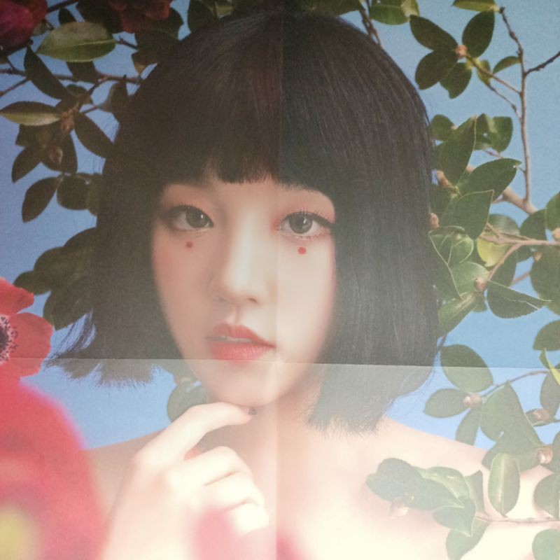 (G)I-DLE Yuqi mini poster I Burn album | GIDLE G-IDLE IDLE