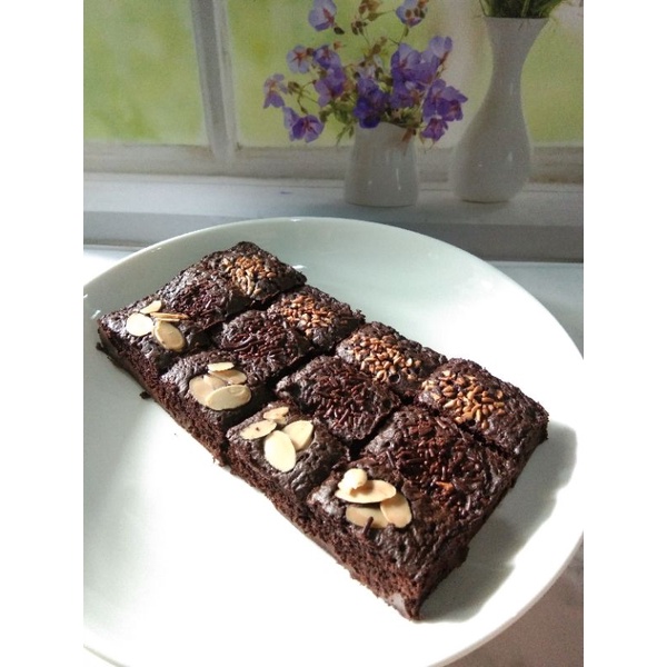 

Brownise ekonimis ukuran 20x10