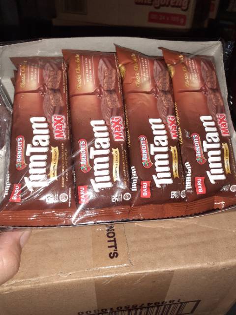 TimTam Maxi Coklat box isi 12 pcs