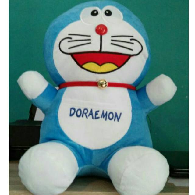 Boneka Doraemon Besar