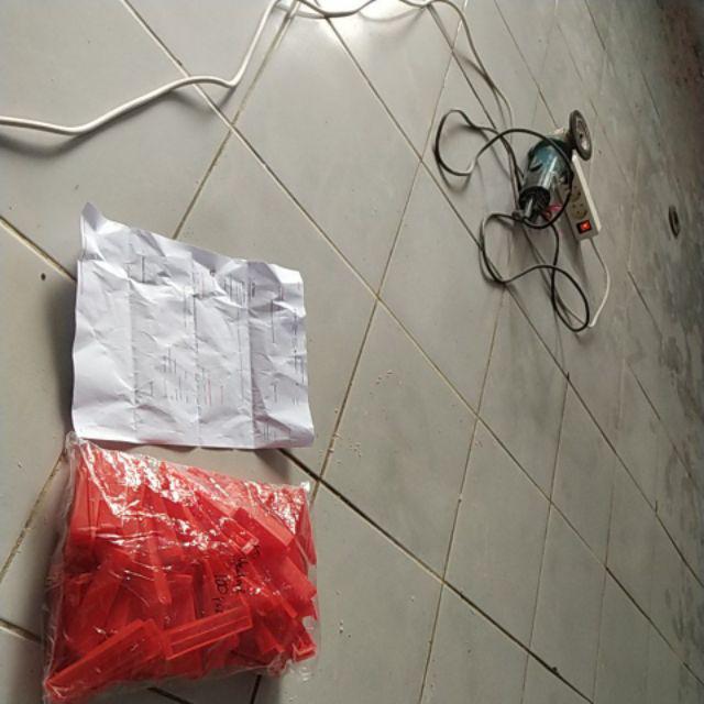 Universal Wedge / Tile Leveling System / Perata Granit Keramik