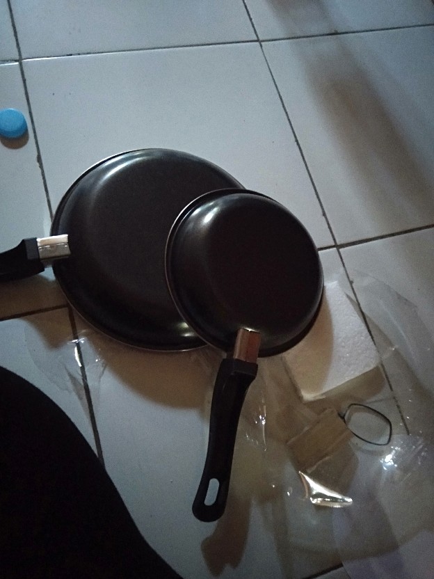 Maspion Wajan Penggorengan Anti Lengket Set 18cm+23cm - Hitam