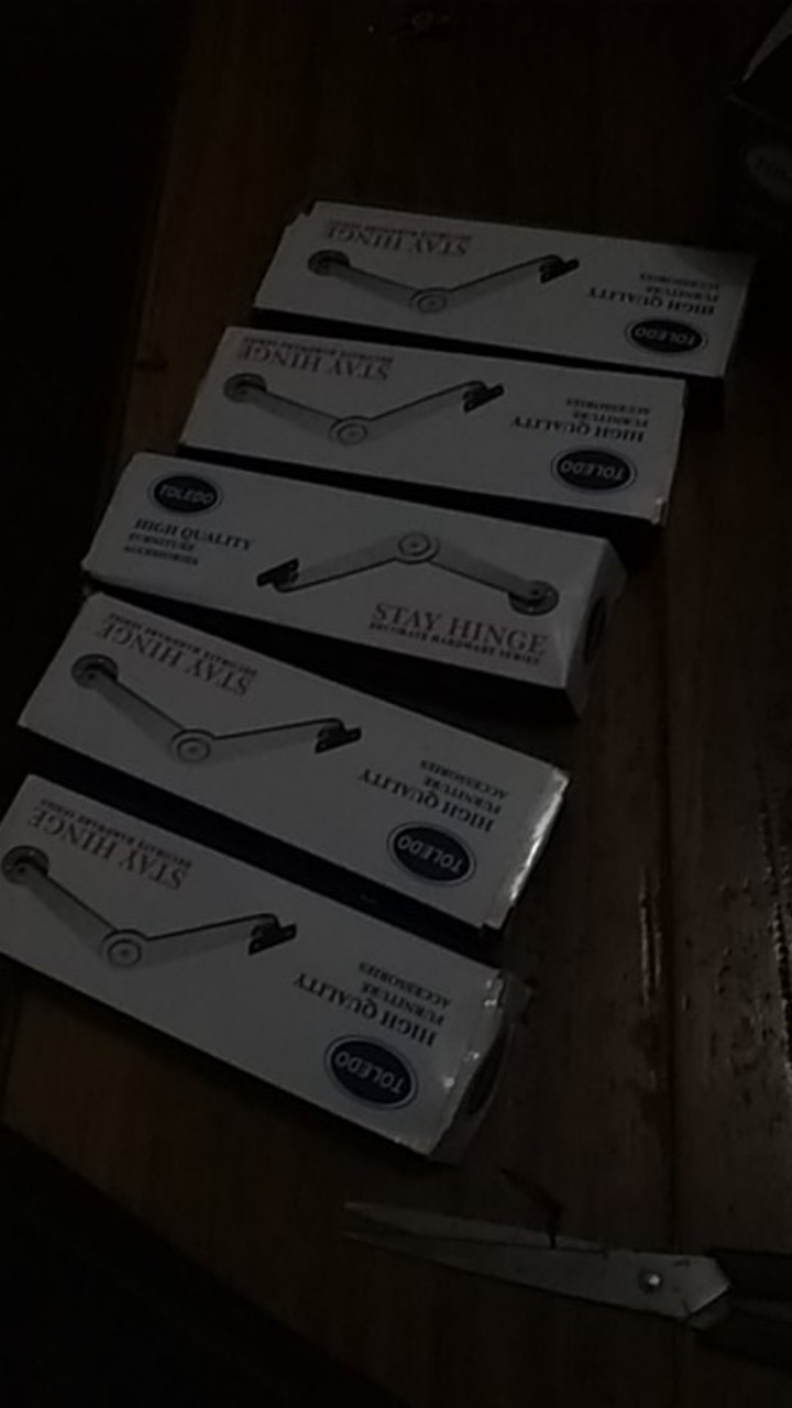 Engsel Salon Toledo /ghc Sn 9