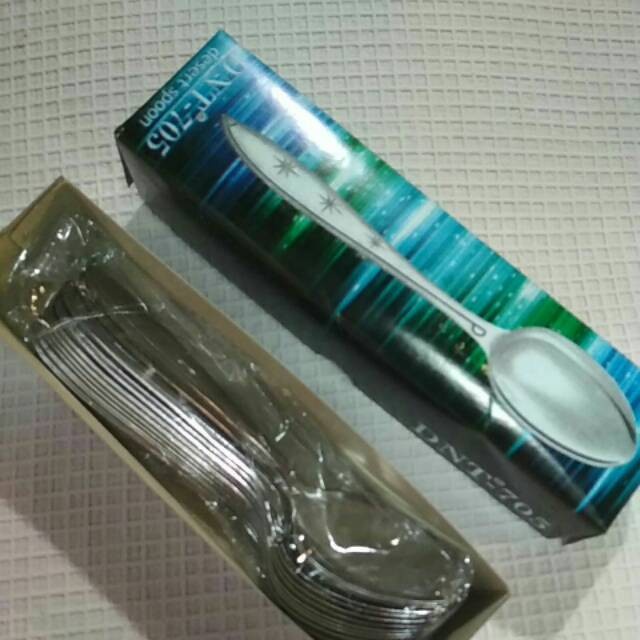 Sendok makan DNT 705