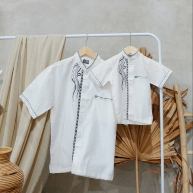 Koko couple ayah dan anak putih motif bordir
