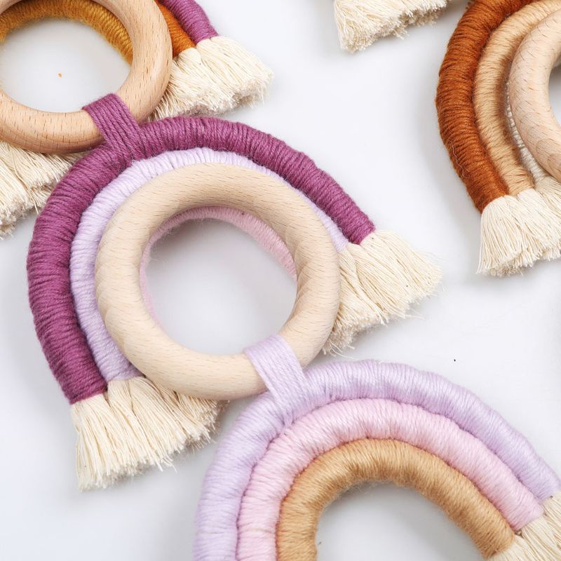 Mary Mainan Teether Kayu Organik Warna Pelangi Untuk Bayi