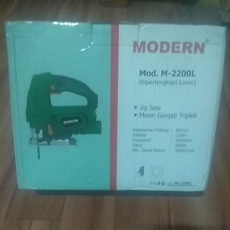 mesin gergaji triplek modern