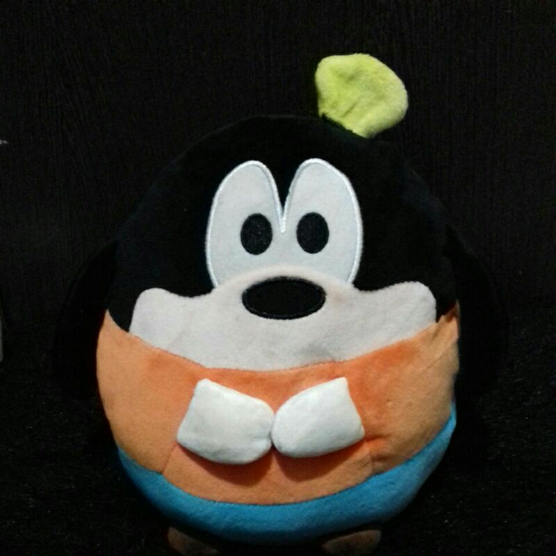 Boneka Goofy bulat Disney