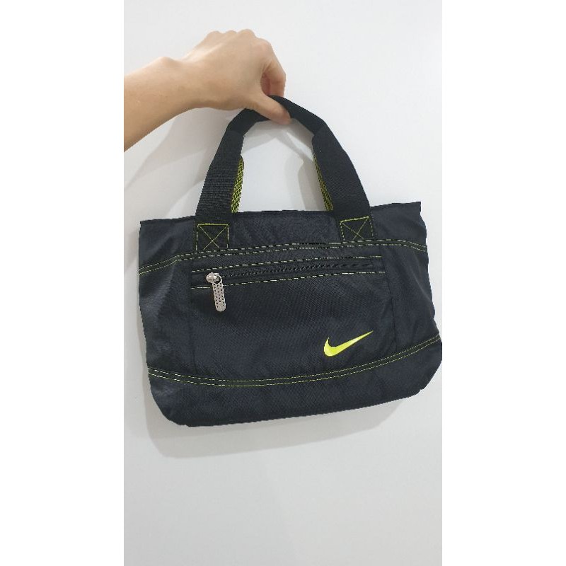 Tas Nike - Preloved