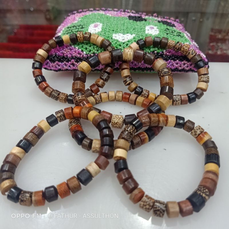 GELANG KAYU 9 TUAH-GELANG 9 MACAM KAYU BERTUAH