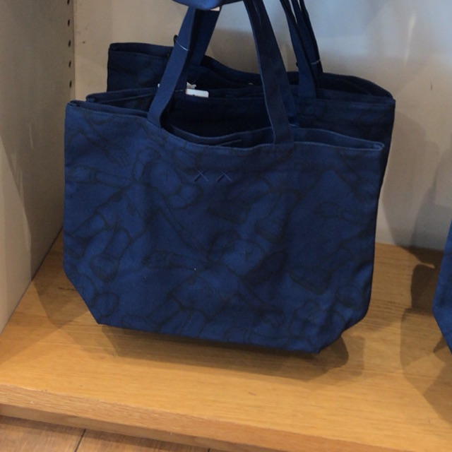 Totebag Kaws x Uniqlo Navy Blue