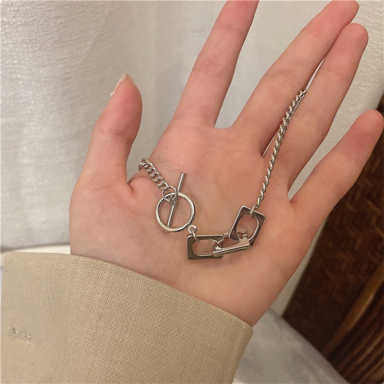 Ot Kalung Rantai Dengan Liontin Bentuk Cincin Untuk Wanita