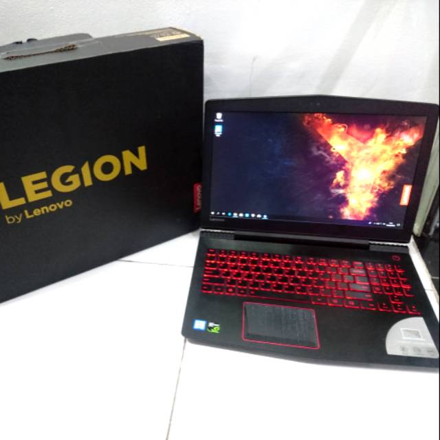 Lenovo Legion Y520 i7-7700HQ-8GB-256SSD-1TB-1050Ti-WIN10 Second Fullset