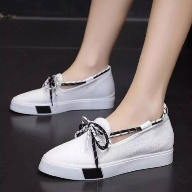 Sepatu Kets / Sepatu Sneakers Wanita Tali JP 04