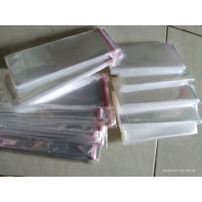 

Plastik pelindung uang