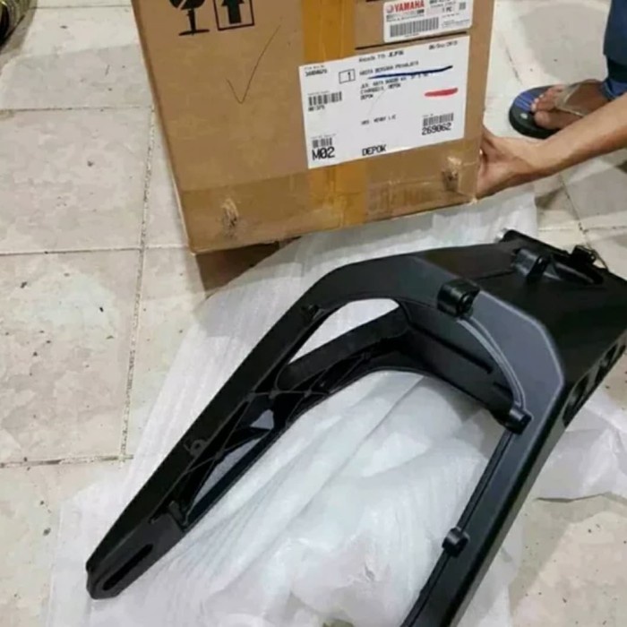 SWING ARM YAMAHA ALL NEW R15 VVA V3 ORIGINAL