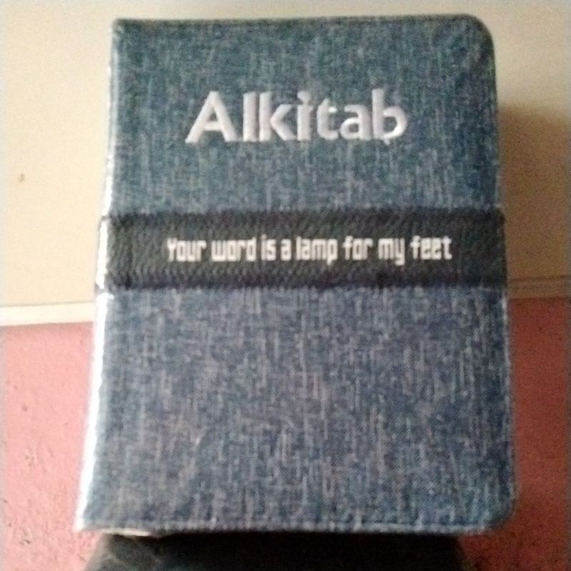 Alkitab Perjanjian lama dan Perjanjian Baru tb034 center line