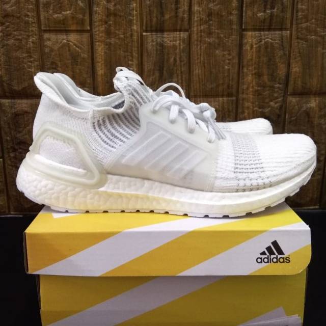 ultra boost cloud white