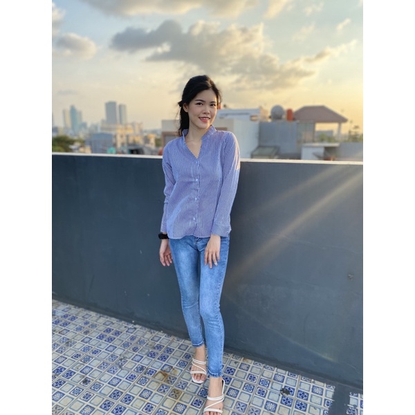 FDM-FN- Kem Ainy kemeja wanita salur bahan katun fit L 1F-NAVI L