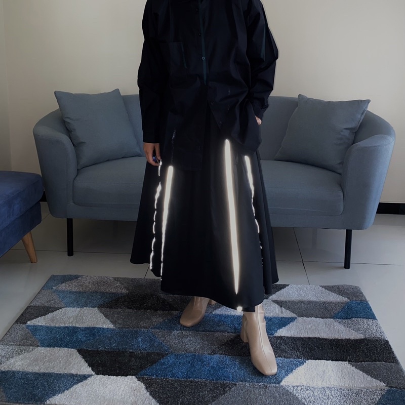 Basic Skirt Across, Gaya Sporty, Panjang 90 Cm