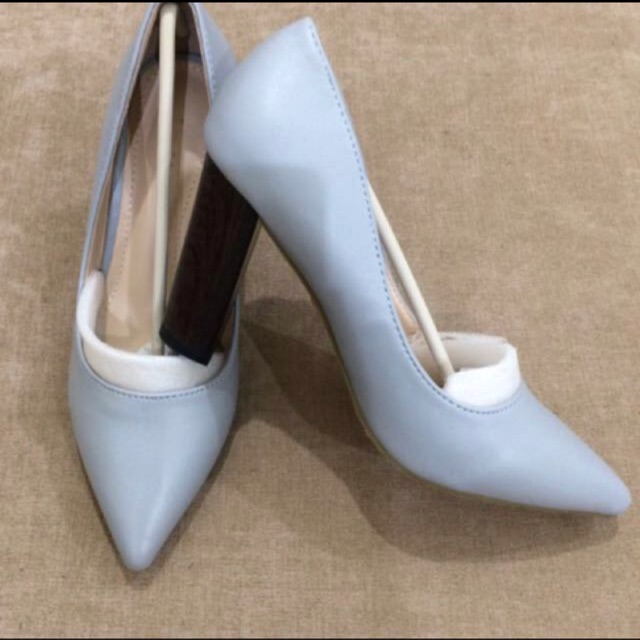 Joji pointed heels