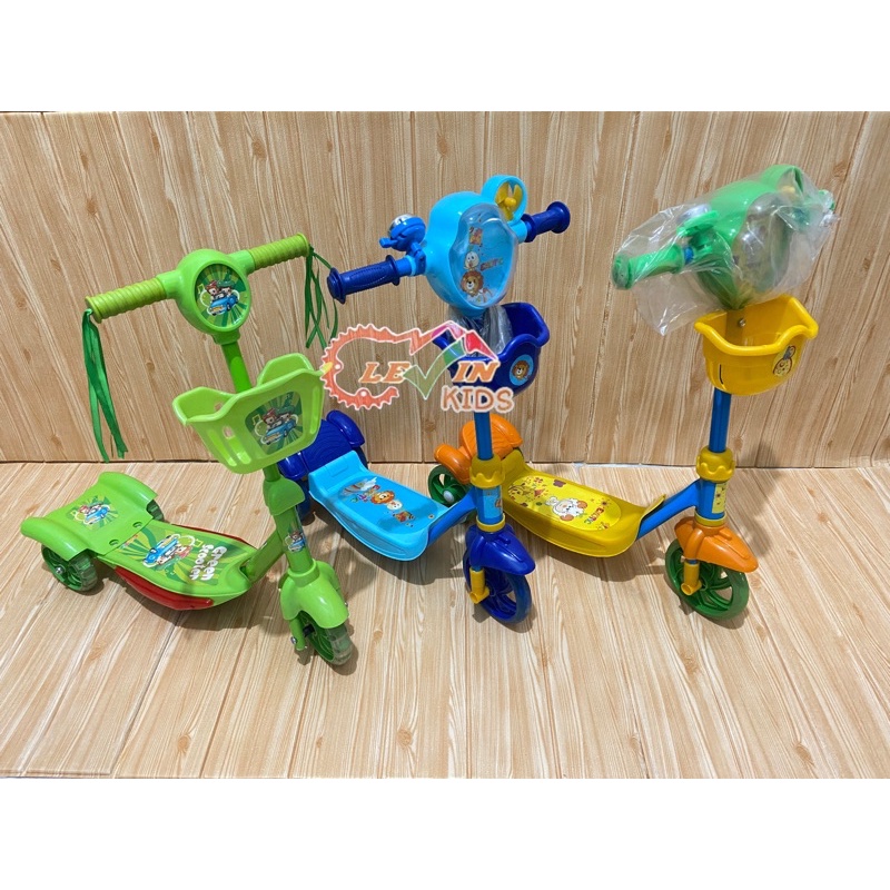 Scooter anak (otopet)