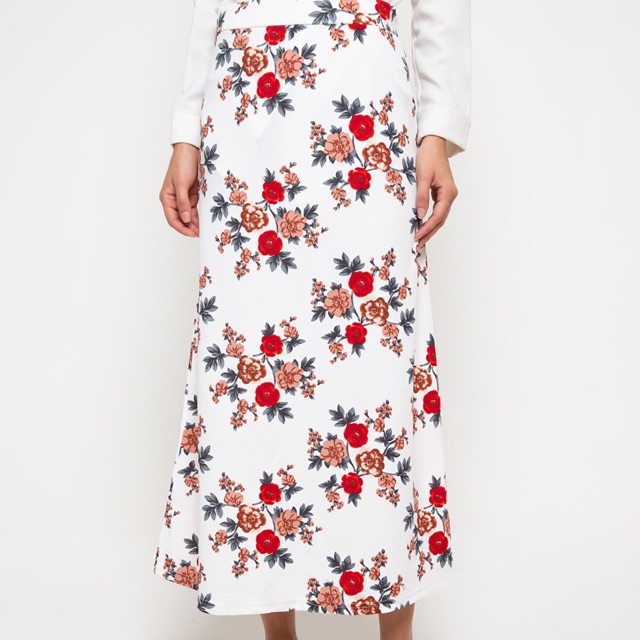 Rok panjang motif bunga