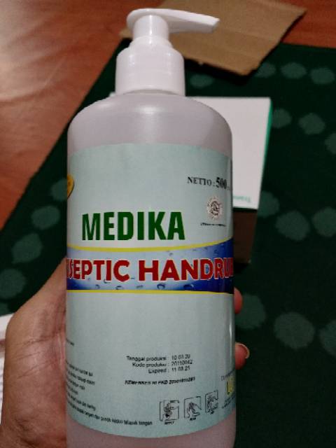 Handrub sanitizer MEDIKA 500 ML Handrub antiseptic MEDIKA Kemasan botol warna putih ada pump putih
