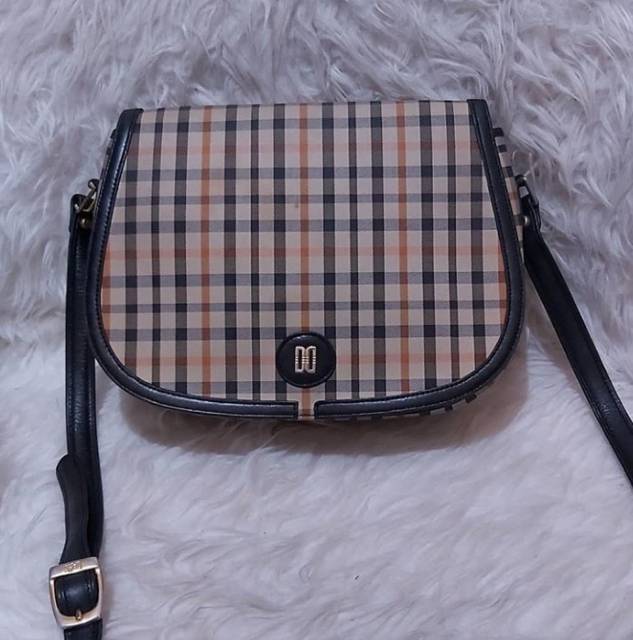 Tas DAKS Auth Preloved