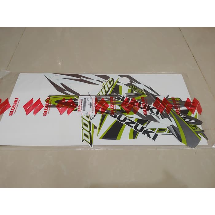 Striker motor suzuki / Striping Satria Fu 2012 Putih Hijau Original SGP