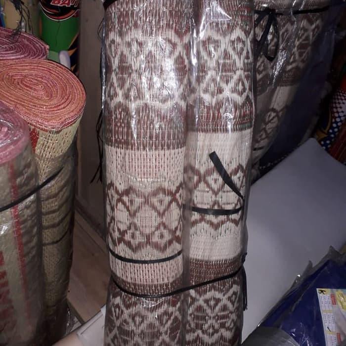 Tikar gulung panjang 6 meter, kuat, awet, dan murah.. Jj