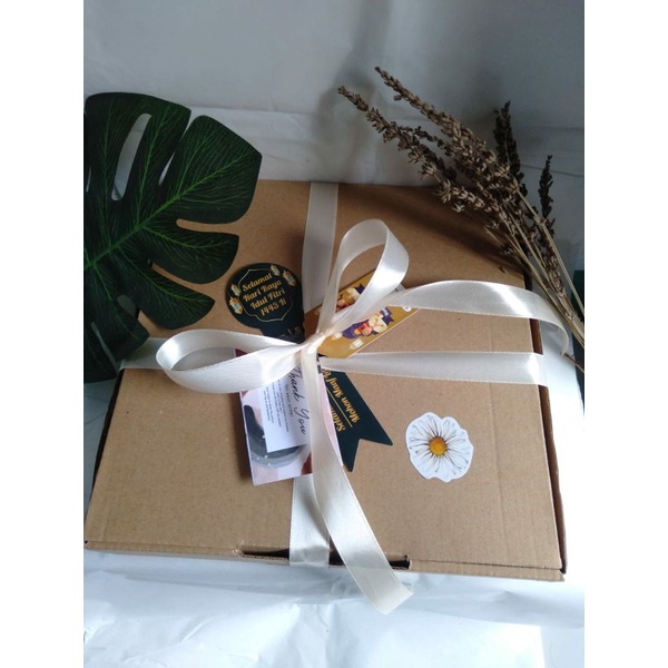 

Hampers Cookies Lebaran