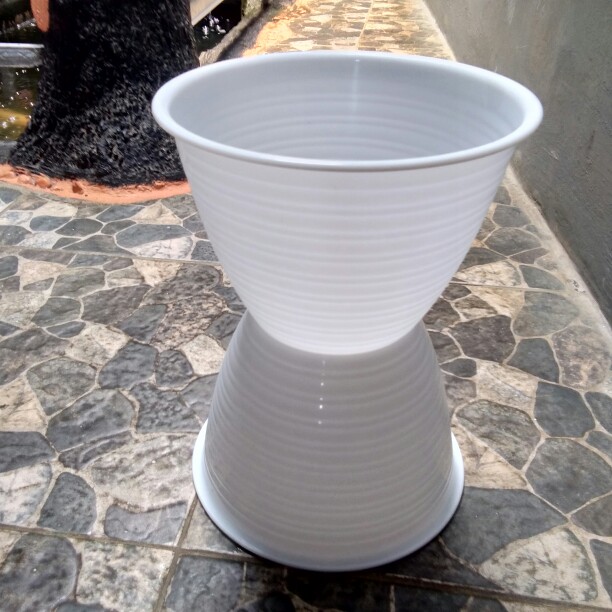 Pot madu 25 pot motif tawon pagoda 25 Shopee Indonesia Pot madu 25 pot motif tawon pagoda 25 Shopee Indonesia