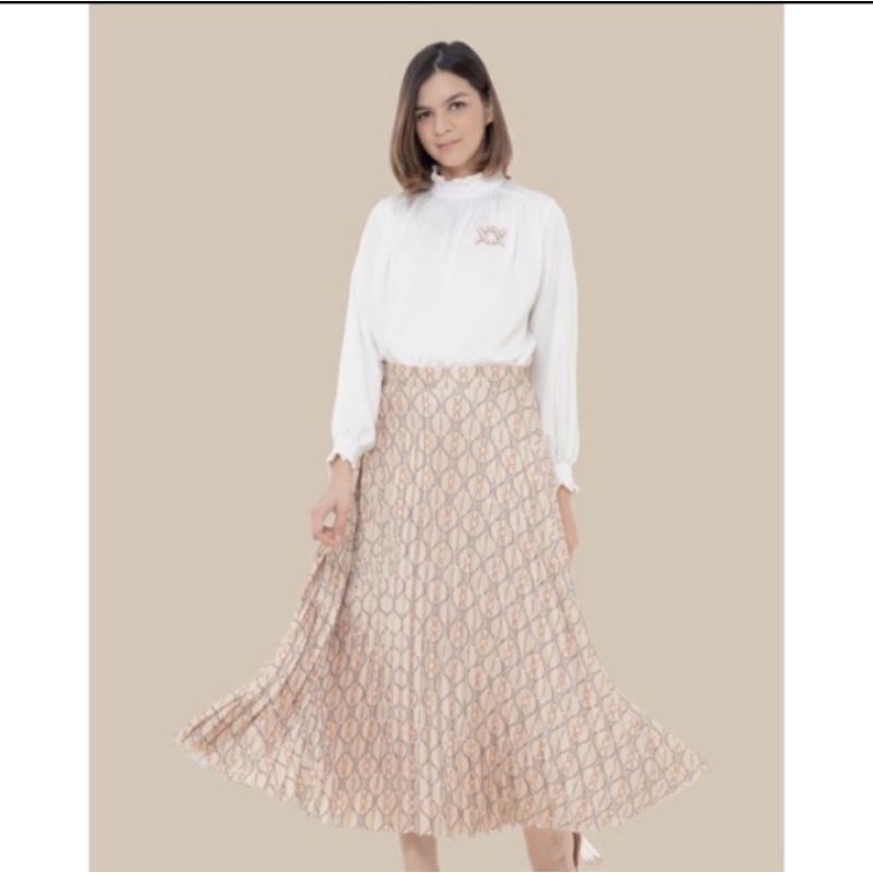 Chain Skirt By Wearing Klamby Original  Lengkap dengan Paper Bag
