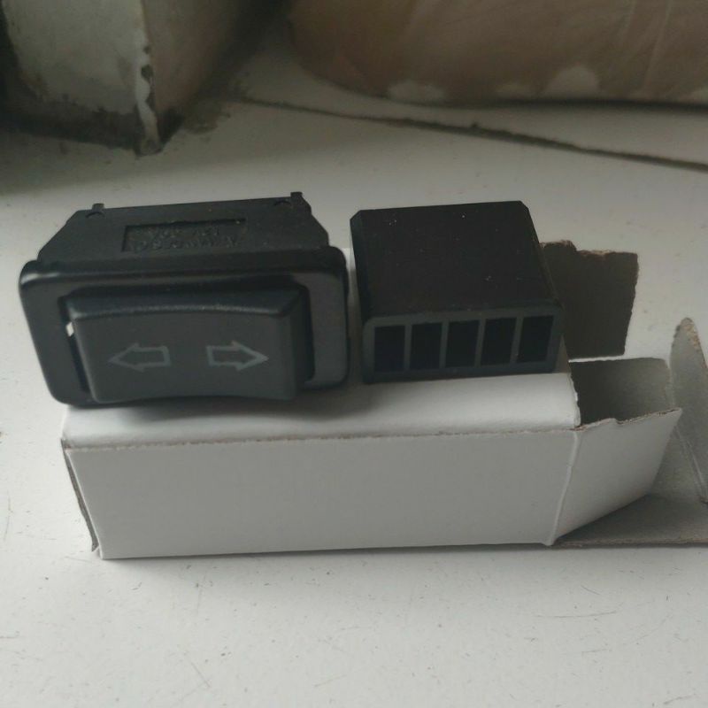 Saklar Power Window Universal