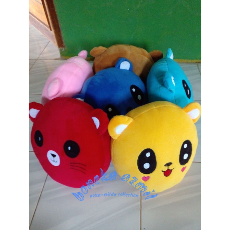 Bantal karakter boneka baby bus warna