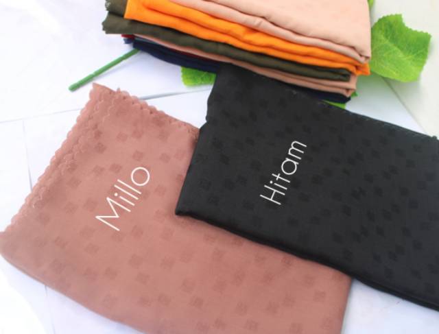 Jilbab segi empat poton blueberry laser cut-4