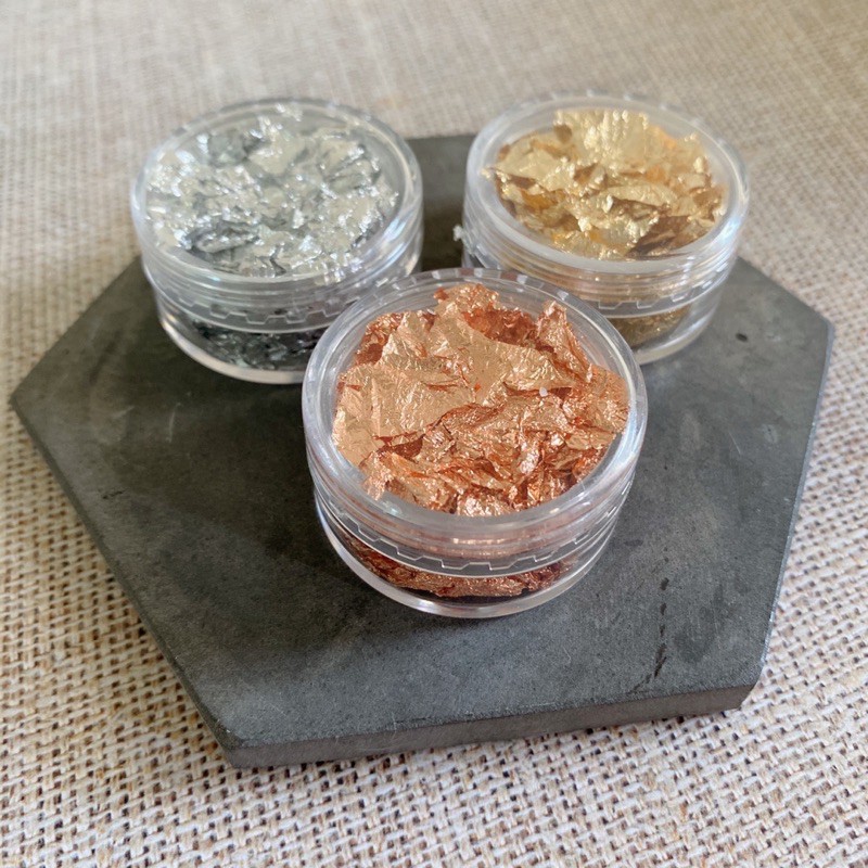 Silver, gold and rosegold foil in (size 10 gram) , foil dekorasi, foil resin , hiasan emas , kertas 