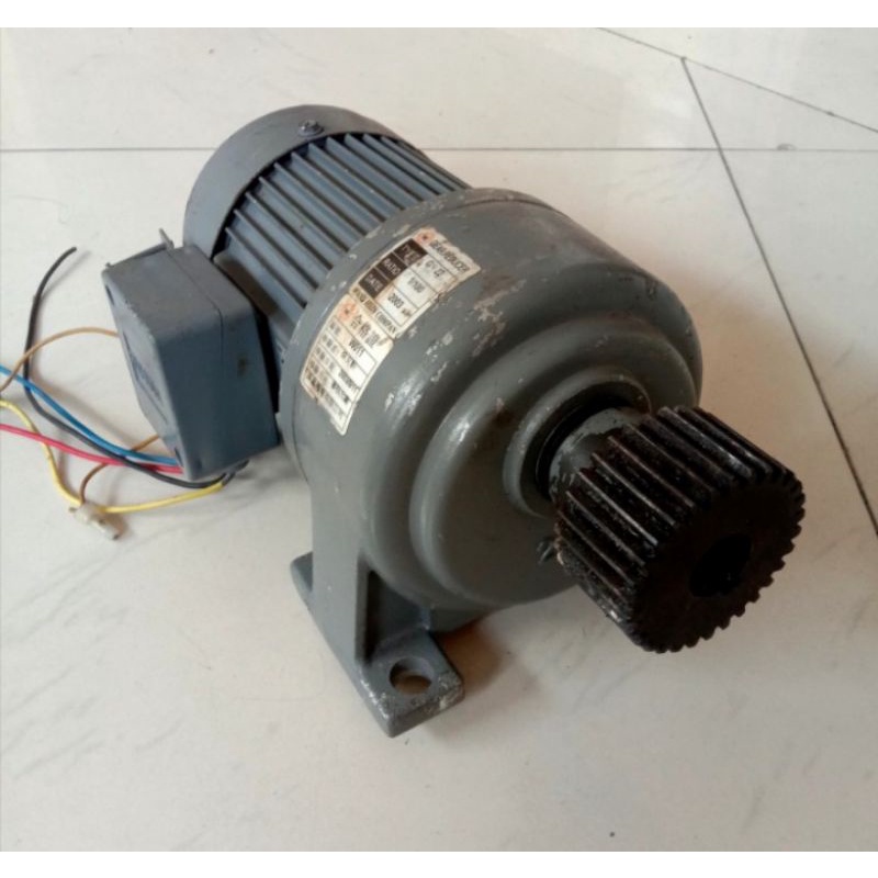 Induction Motor Gearbox 3phase AC 220/440V Ratio 1:100 Fukuta Taiwan