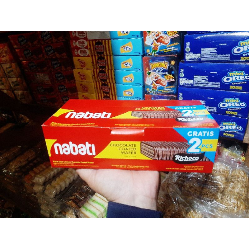 

Nabati Coated Wafer Chocolate