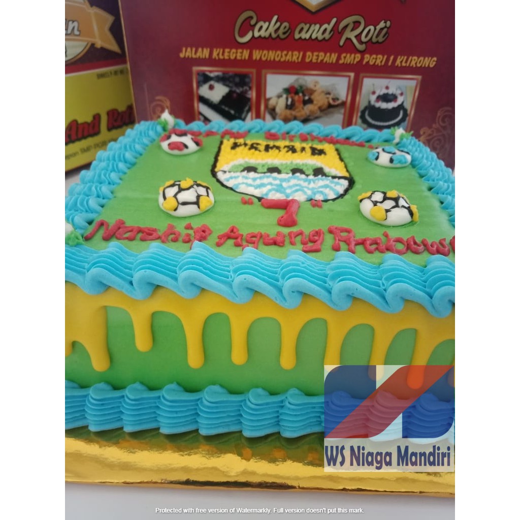 Roti Ulang Tahun blackfores  motif BOLA  18cm