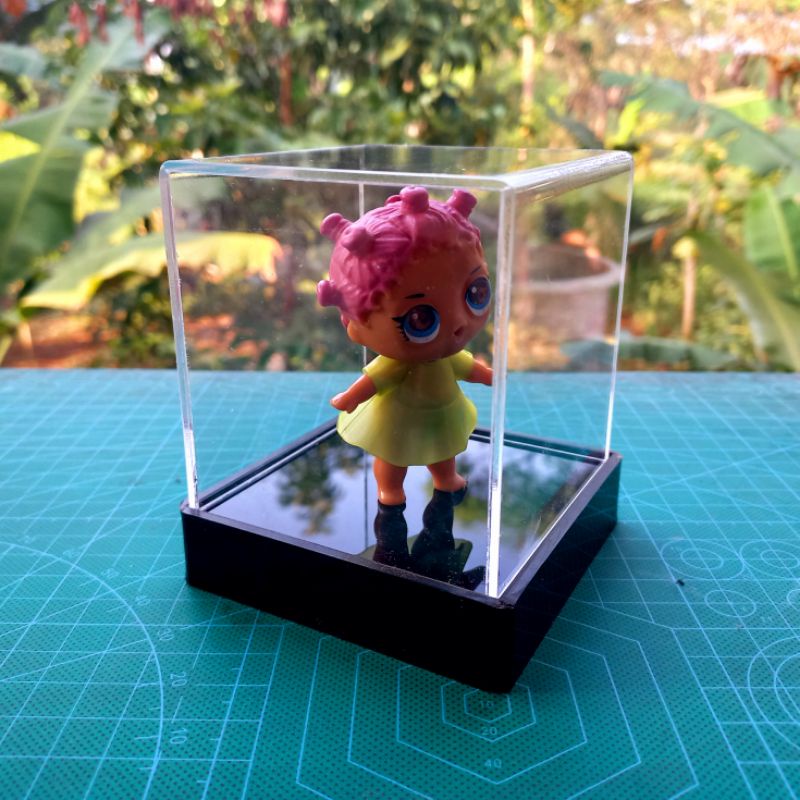 

KOTAK AKRILIK DISPLAY FIGURE MINIATUR 8X8X8CM-15X15X15CM SIAP KIRIM