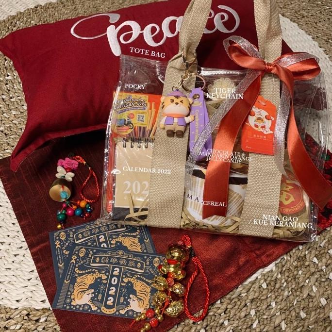 

Hampers Imlek 2022 ( Longevity Package ) / Hampers Chinese New Year .