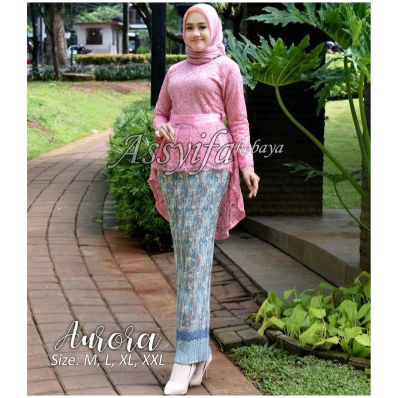 real Pict  set kebaya modern aurora / stelan kebaya brokat Aurora mix rok plislet warna dasty / navy